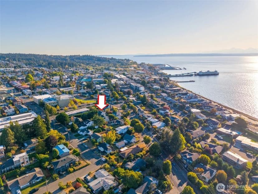 Property photo for 502 3rd Avenue N, Edmonds photo 34