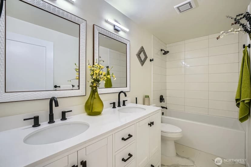 Property photo for 5930 18th Avenue S, Seattle photo 16