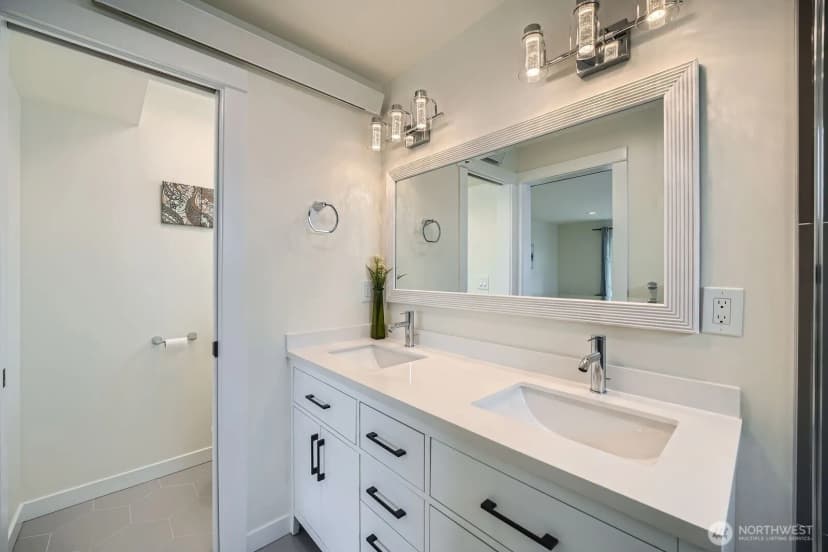 Property photo for 5930 18th Avenue S, Seattle photo 25