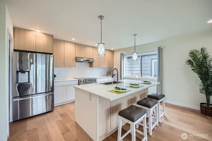 Property photo for 5930 18th Avenue S, Seattle photo 12