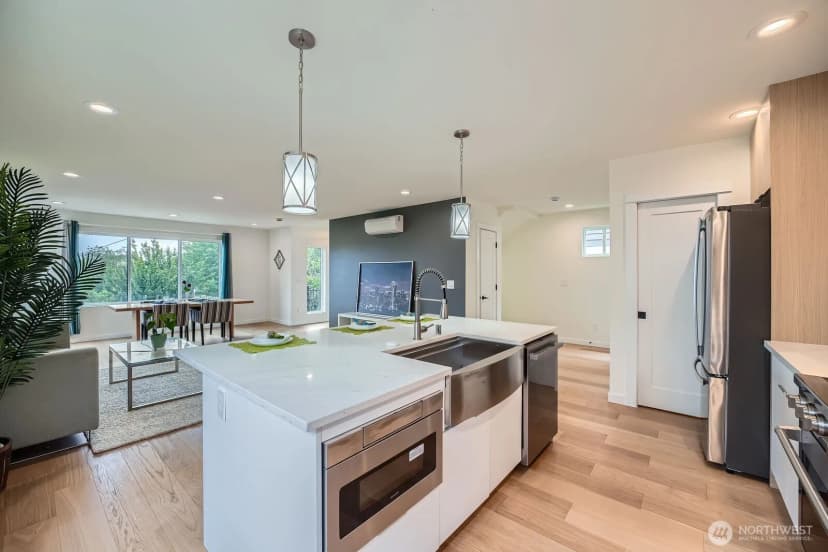 Property photo for 5930 18th Avenue S, Seattle photo 13