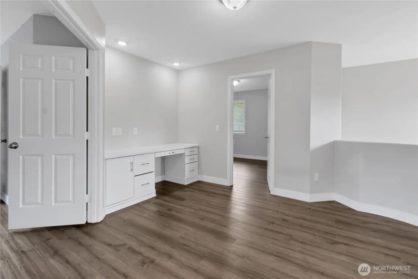 Property photo for 4707 116th Avenue E, Edgewood photo 17