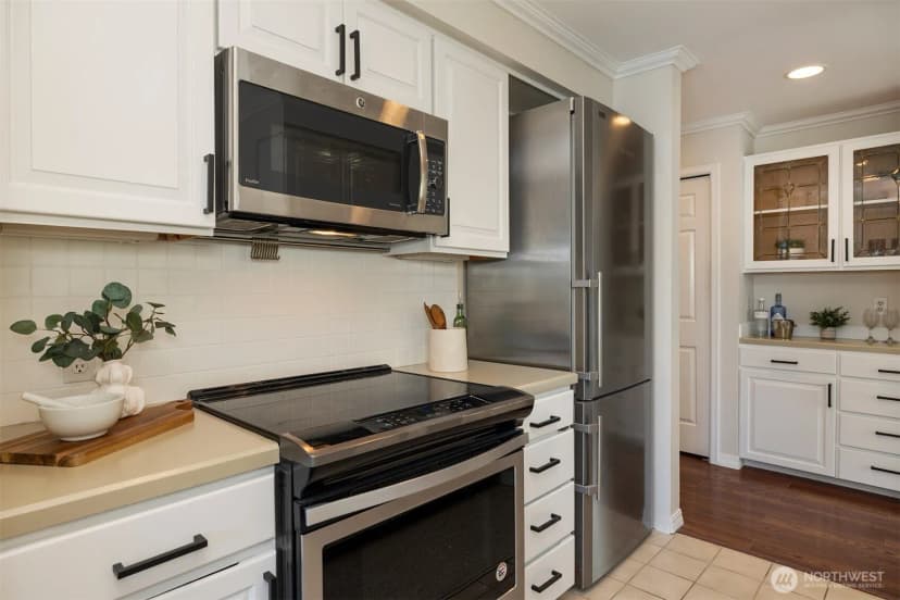 Property photo for 1762 Nw 57th Street #203, Seattle photo 11