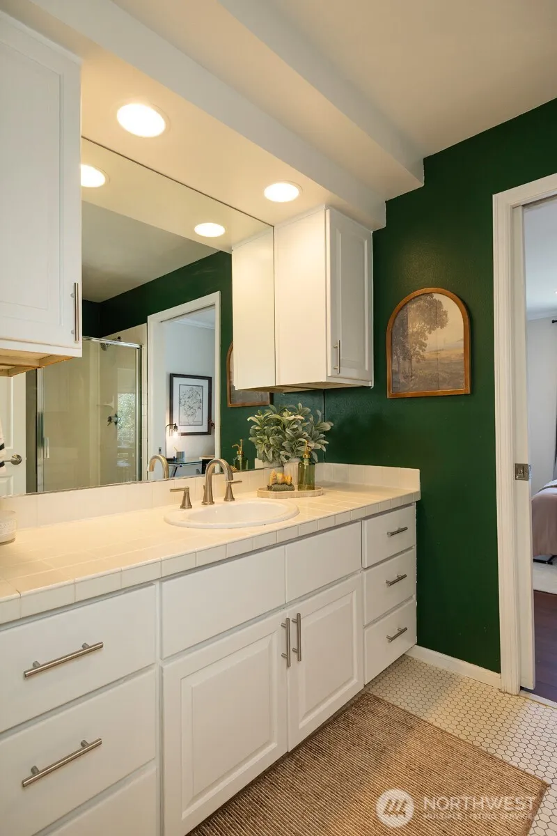 Property photo for 1762 Nw 57th Street #203, Seattle photo 22