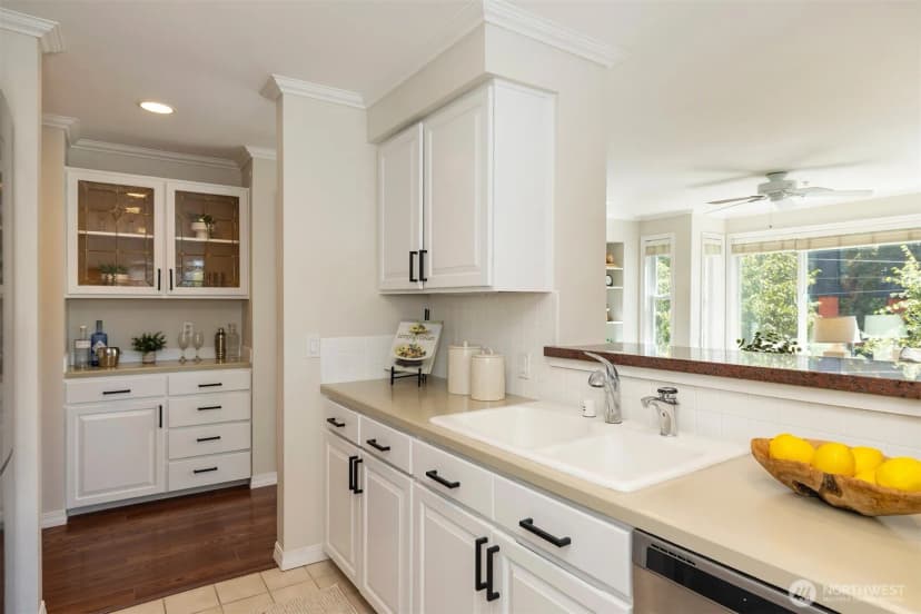 Property photo for 1762 Nw 57th Street #203, Seattle photo 12