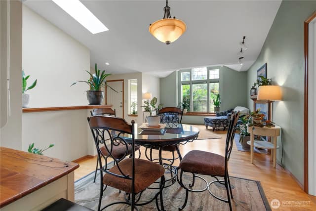 Property photo for 9628 108th Avenue Ct Sw, Lakewood photo 4