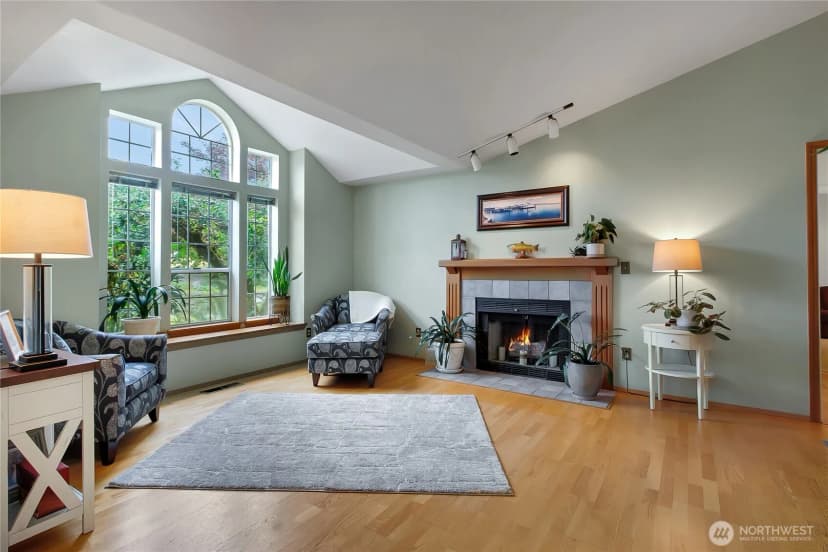 Property photo for 9628 108th Avenue Ct Sw, Lakewood photo 6