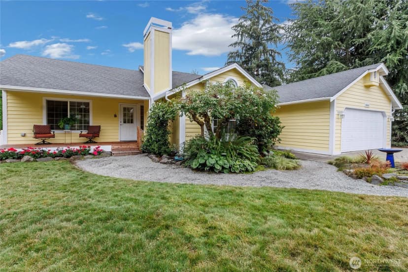 Property photo for 9628 108th Avenue Ct Sw, Lakewood photo 2