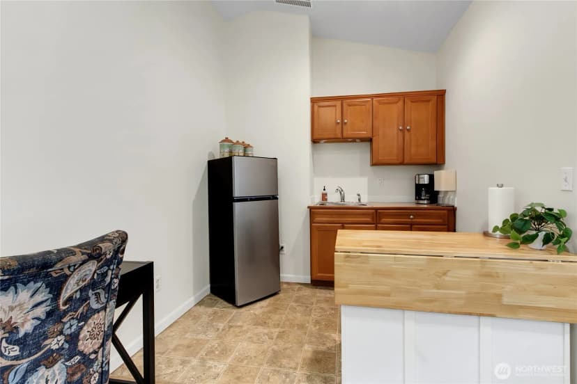 Property photo for 9628 108th Avenue Ct Sw, Lakewood photo 24