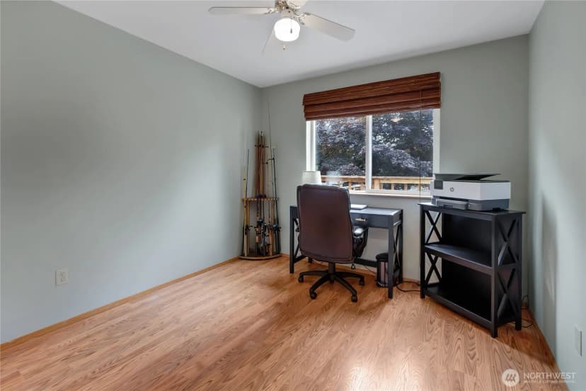 Property photo for 9628 108th Avenue Ct Sw, Lakewood photo 18