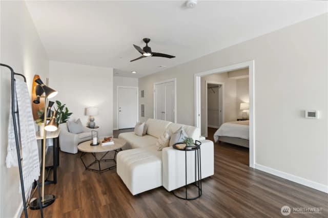 Property photo for 6800 Greenwood Avenue N #303, Seattle photo 4