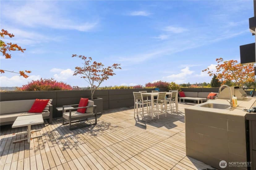 Property photo for 6800 Greenwood Avenue N #303, Seattle photo 20