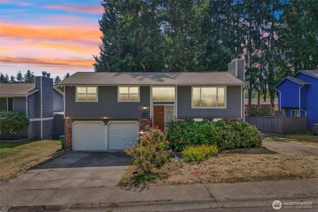 Property photo for 9635 Ne 129th Place, Kirkland