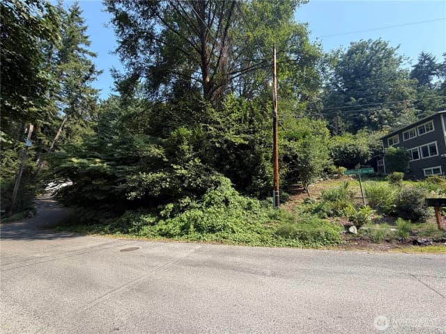 Property photo for 21 Xx Fairmount Avenue Sw, Seattle photo 5