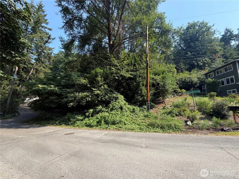 Property photo for 21 Xx Fairmount Avenue Sw, Seattle photo 5