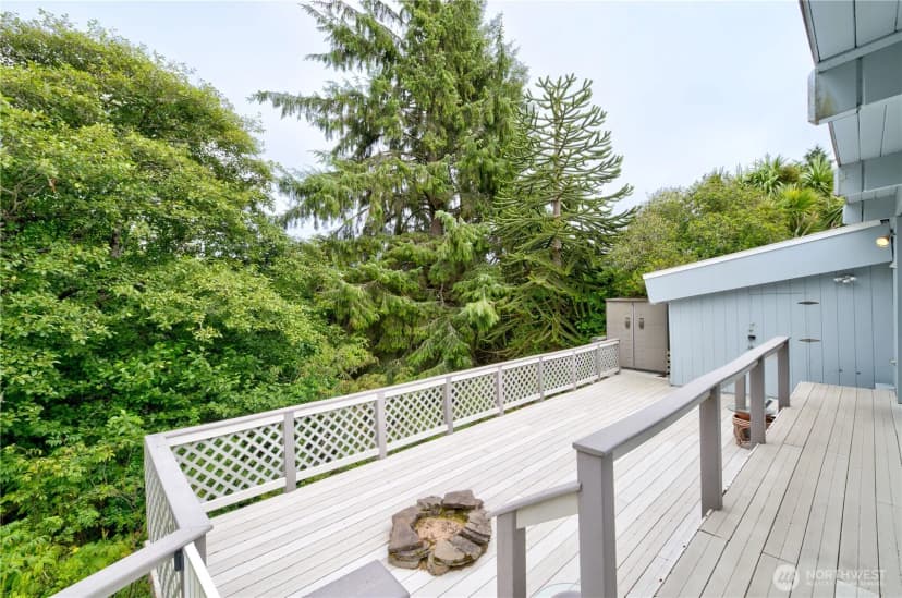 Property photo for 35200 J Place, Ocean Park photo 19
