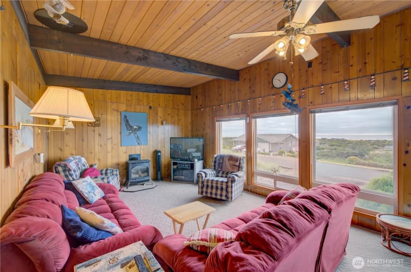Property photo for 35200 J Place, Ocean Park photo 6