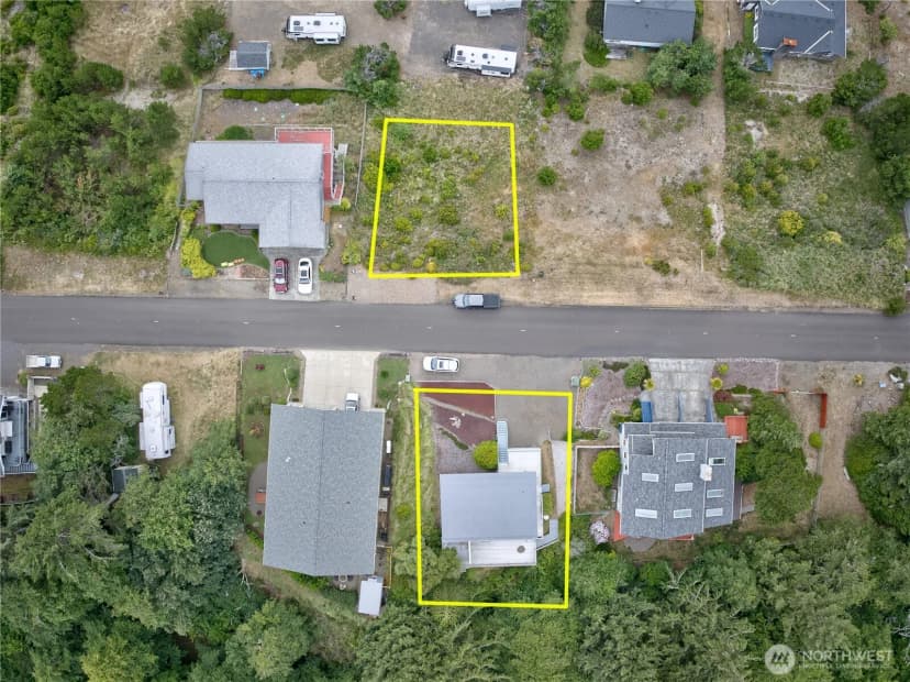 Property photo for 35200 J Place, Ocean Park photo 32