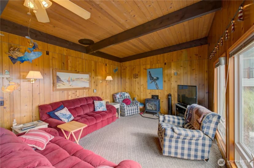 Property photo for 35200 J Place, Ocean Park photo 7