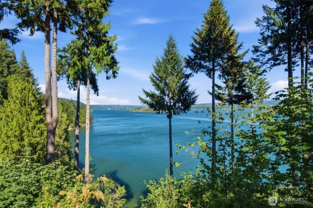 Property photo for 1650 E State Route 4, Cathlamet