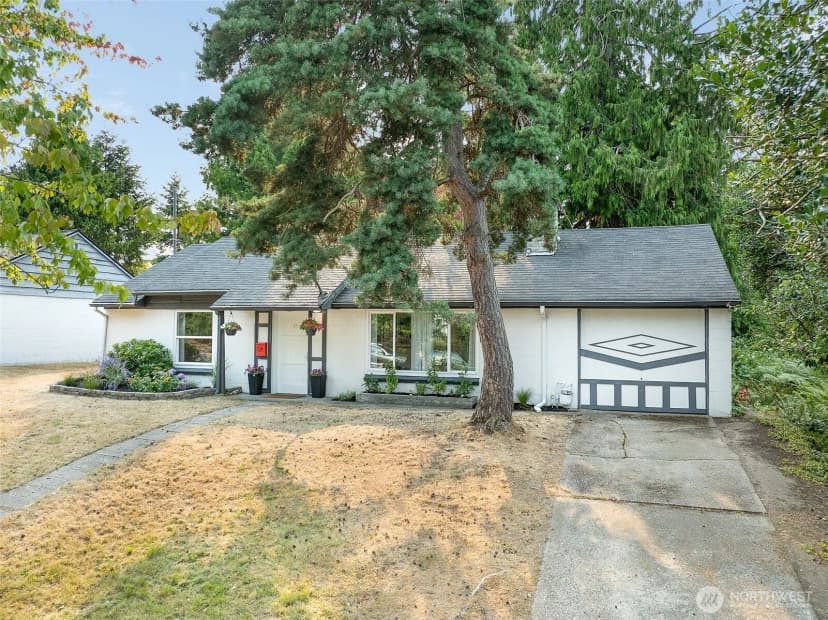 Property photo for 17211 5th Avenue Ne, Shoreline photo 22