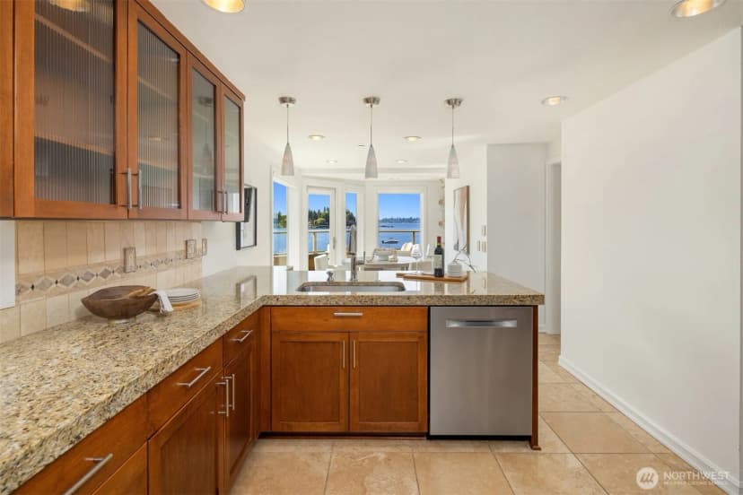 Property photo for 4817 Lake Washington Boulevard Ne #6, Kirkland photo 15