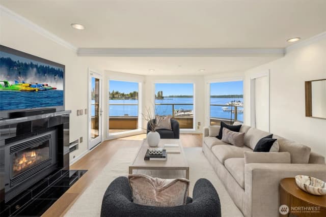 Property photo for 4817 Lake Washington Boulevard Ne #6, Kirkland photo 5