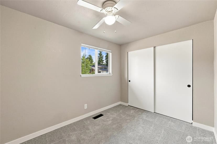 Property photo for 2321 Ne Eton Lane, Bremerton photo 25