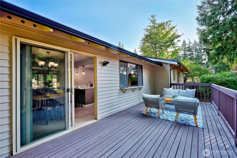 Property photo for 2321 Ne Eton Lane, Bremerton photo 9