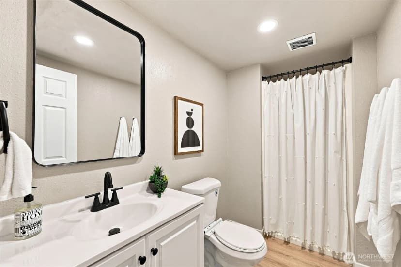Property photo for 2321 Ne Eton Lane, Bremerton photo 33