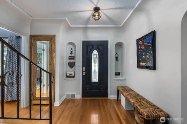 Property photo for 324 N Yakima Avenue, Tacoma photo 4