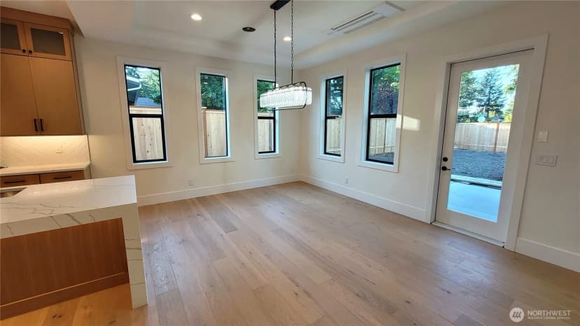 Property photo for 16906 Ne 14th Street, Bellevue photo 17