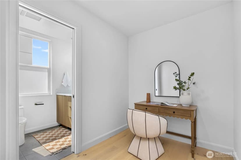 Property photo for 5009 Fauntleroy Avenue Sw #c, Seattle photo 17