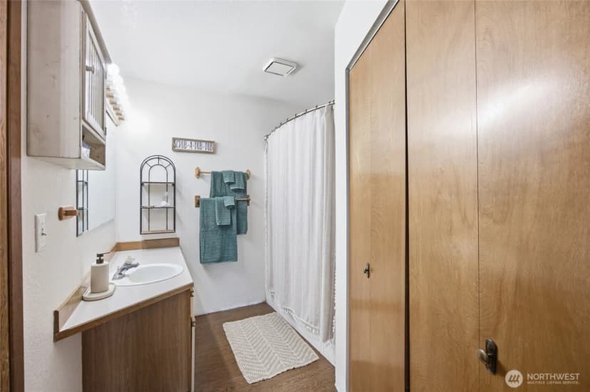 Property photo for 222 F Street Se, Ephrata photo 19