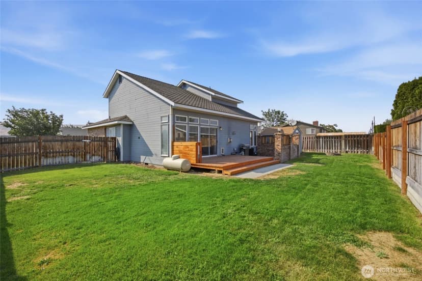 Property photo for 222 F Street Se, Ephrata photo 30