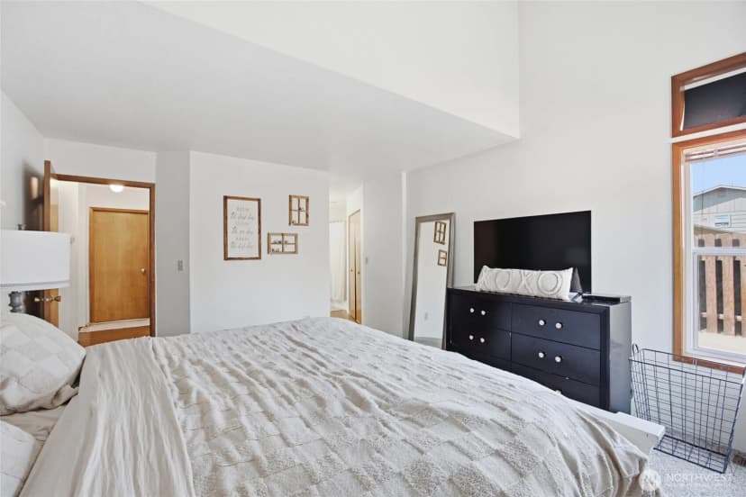 Property photo for 222 F Street Se, Ephrata photo 18
