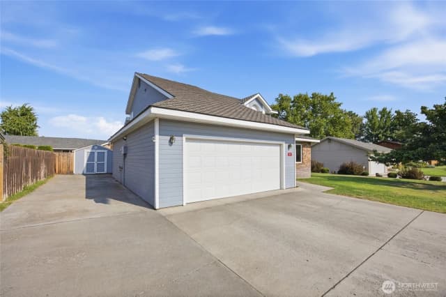 Property photo for 222 F Street Se, Ephrata photo 3