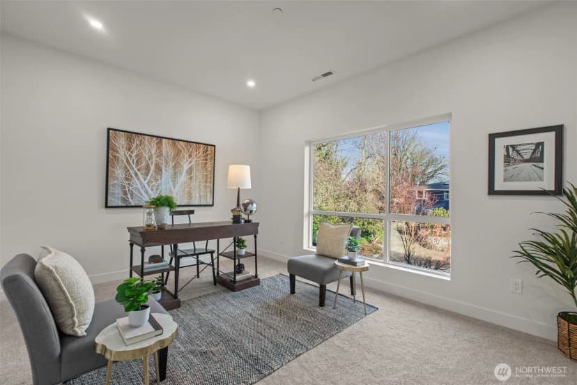Property photo for 15815 47th Avenue S, Tukwila photo 18