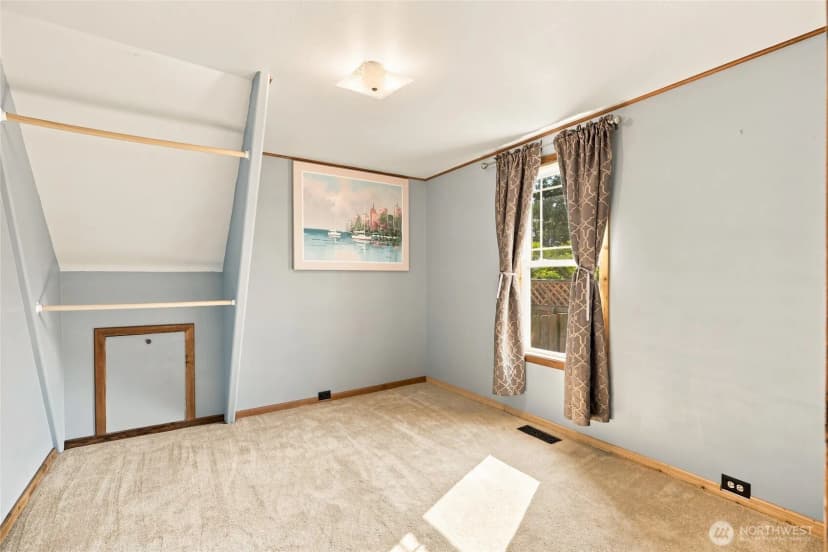 Property photo for 218 Evergreen Street, Mount Vernon photo 18