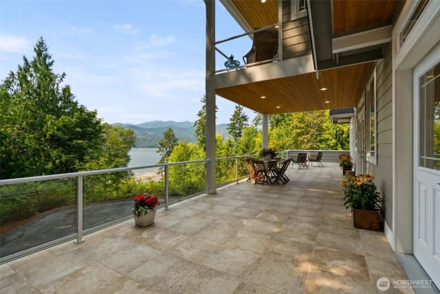Property photo for 412 Seabeck Holly Road W, Seabeck photo 3