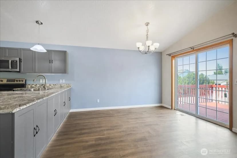 Property photo for 735 E Tara Lee Avenue, Medical Lake photo 12