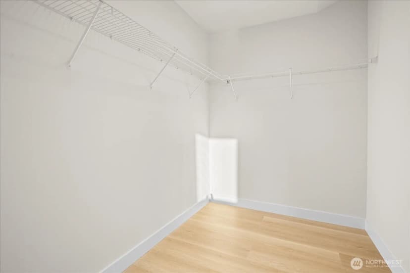 Property photo for 14308 Roslyn Place N, Seattle photo 14