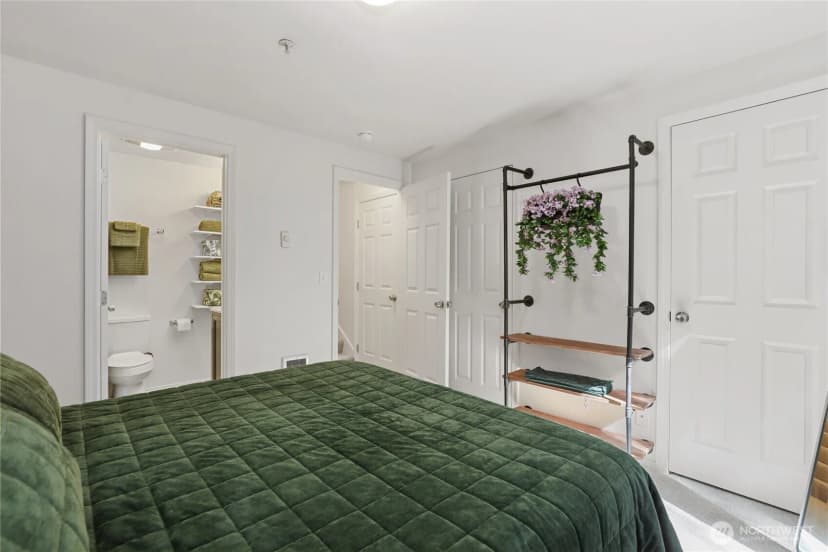 Property photo for 4719 Nw Walgren Drive #d-103, Silverdale photo 16