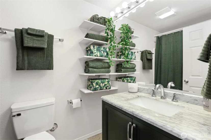 Property photo for 4719 Nw Walgren Drive #d-103, Silverdale photo 17