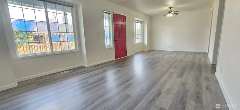 Property photo for 209 Factory Avenue N, Renton photo 6
