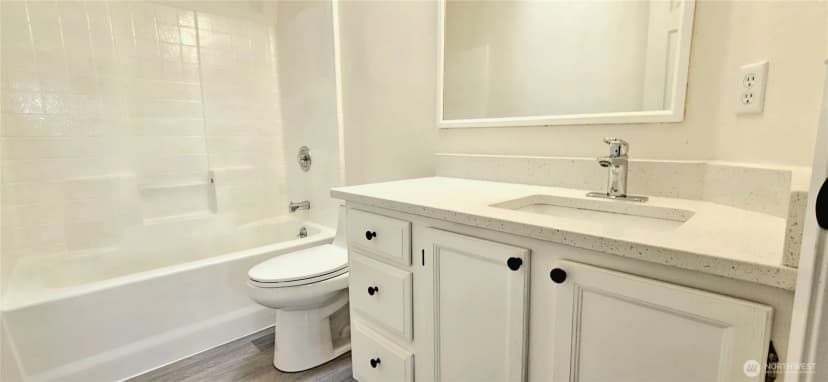 Property photo for 209 Factory Avenue N, Renton photo 13