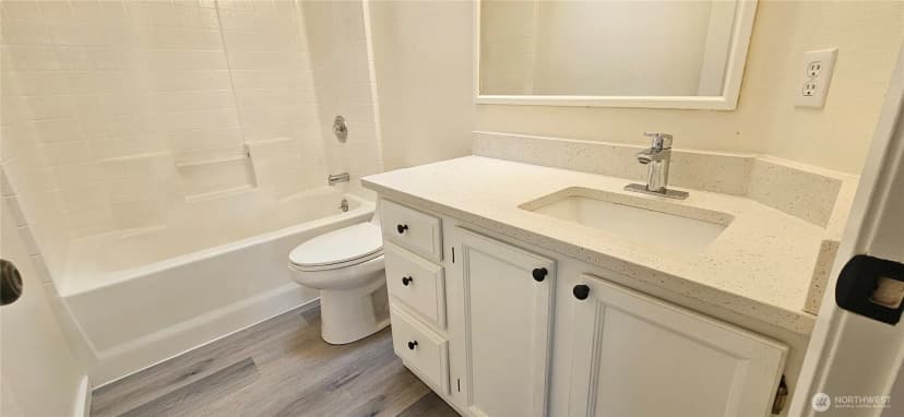 Property photo for 209 Factory Avenue N, Renton photo 11