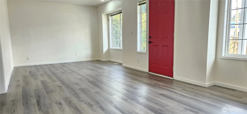 Property photo for 209 Factory Avenue N, Renton photo 5