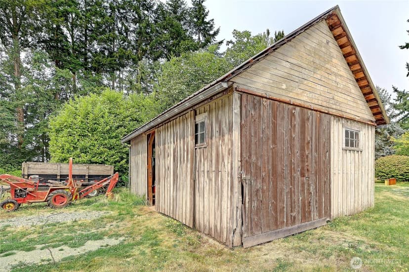 Property photo for 7212 Pioneer Hwy, Stanwood photo 9