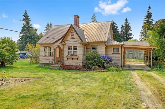 Property photo for 7212 Pioneer Hwy, Stanwood photo 5